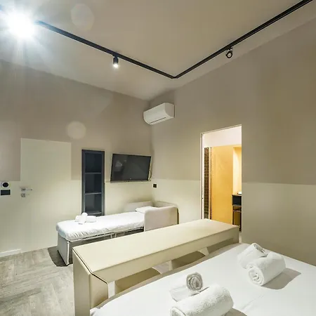 Italianflat - Theatrum And Verona