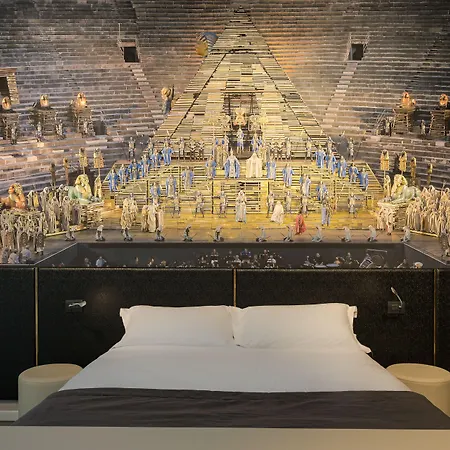 Italianflat - Theatrum And Verona