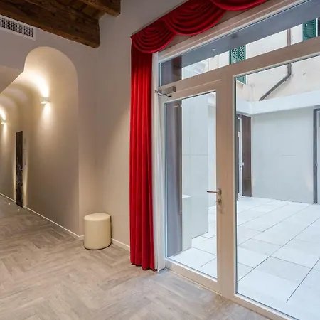 Italianflat - Theatrum And 2*