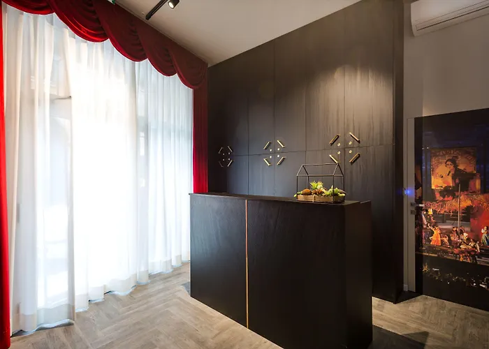 Italianflat - Theatrum And Verona