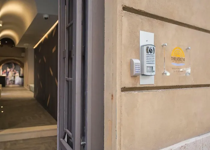 Italianflat - Theatrum And Affittacamere